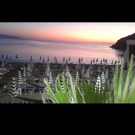 Milazzo Beach 住宿加早餐酒店